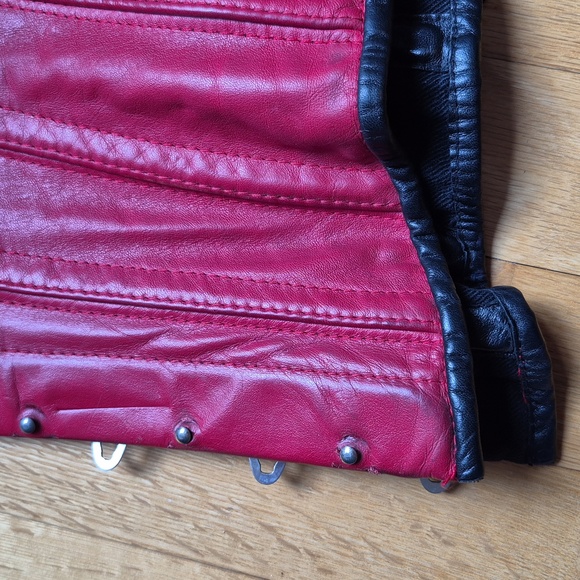 Red leather Full Boned Corset by North Bound leather 🇨🇦 Size Small - Picture 11 of 13